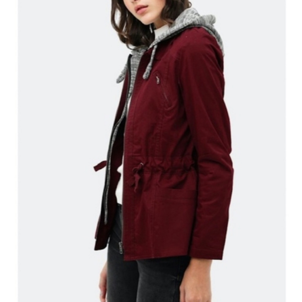 Maroon Utility Hooded Longsleeve Layered Jacket - Picture 3 of 3
